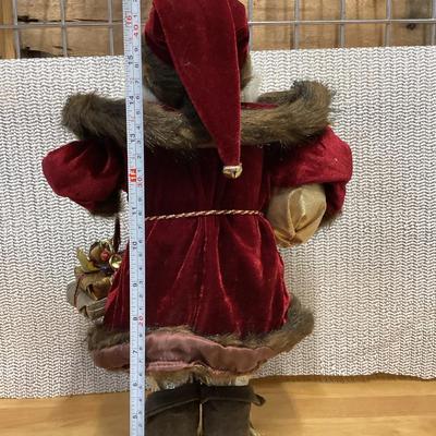 Windy Hill Collection Standing Ol' World Traditional Santa Claus Christmas Figurine. 