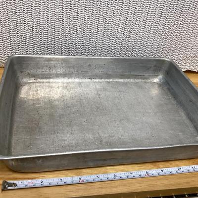 baking dishes and pie plate