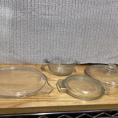 various lids and glass baking pieces