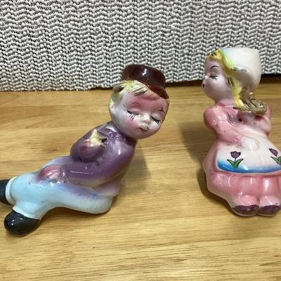Vintage Dutch boy and girl salt and pepper shaker