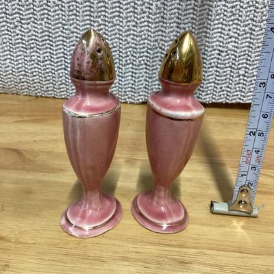 vintage salt and pepper shakers