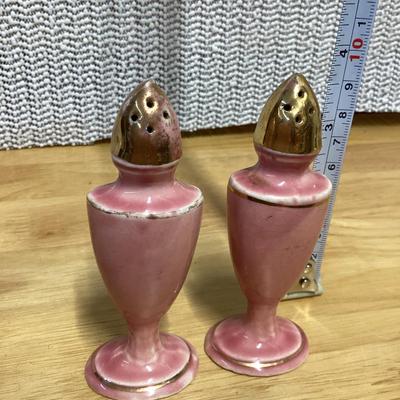 vintage salt and pepper shakers