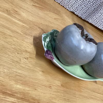 Ceramic apple salt and pepper shakers with leaf tray
