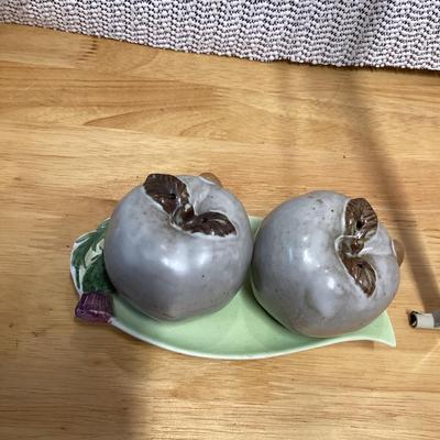 Ceramic apple salt and pepper shakers with leaf tray