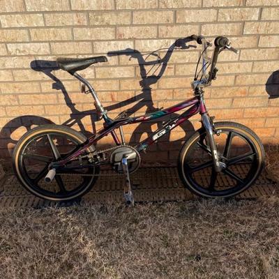 GT Performer BMX bike