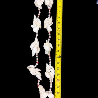 Sale Photo Thumbnail #24: Vintage Polynesian or Tahitian Shell Necklace Lei
See Photo for size