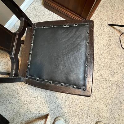 Lot 3 Vintage sewing rocking chair