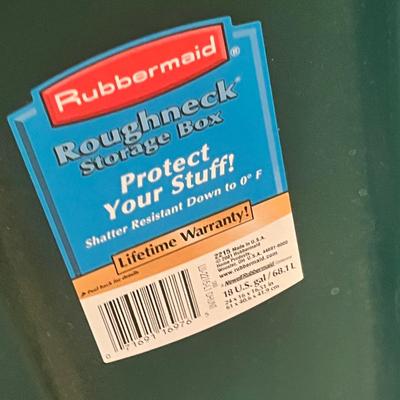 Lot 19 Rubbermade totes