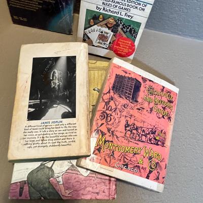 Lot 31 Asst Paperbacks