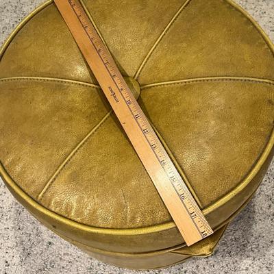 Lot 39 Vinyl Ottoman