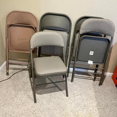 Lot 51 Folding chairs