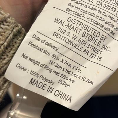 Lot 54 Queen mattress pad