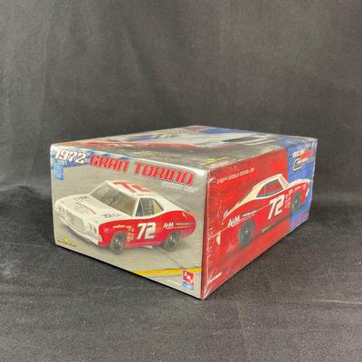 Sale Photo Thumbnail #419