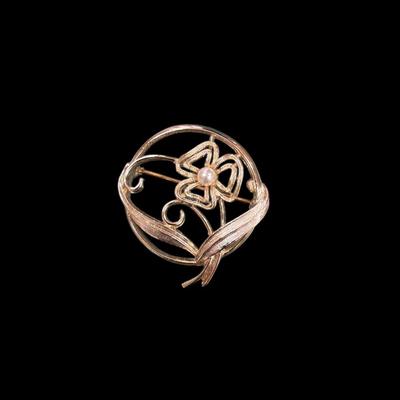 Sale Photo Thumbnail #118: Set of Four Gold Toned Brooches