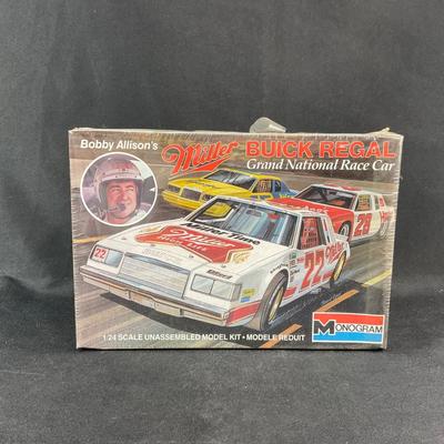 Sale Photo Thumbnail #474