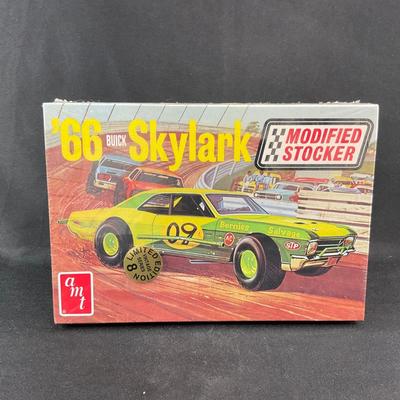 Sale Photo Thumbnail #479