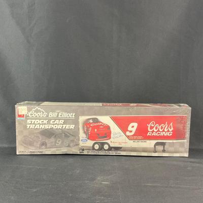 -100- 1:25 SCALE | Coors Bill Elliott Stock Car Transporter | Sealed