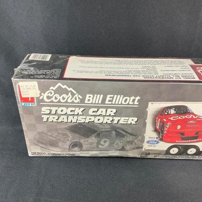 -100- 1:25 SCALE | Coors Bill Elliott Stock Car Transporter | Sealed