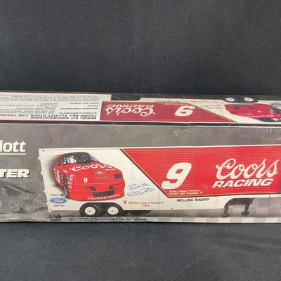 -100- 1:25 SCALE | Coors Bill Elliott Stock Car Transporter | Sealed