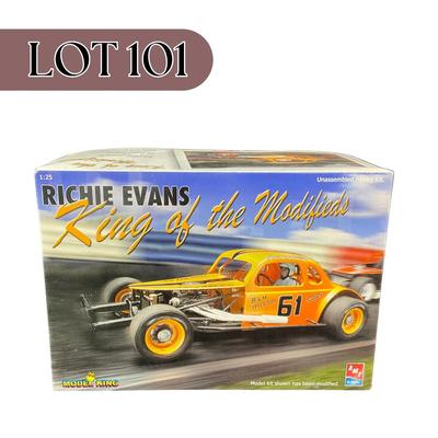 -101- 1:25 SCALE | Richie Evans King Of The Modifieds Model Kit | Opened