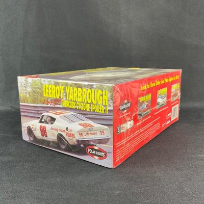 -103- 1:25 SCALE | Leeroy Yarbrough Mercury Cyclone Spoiler II Model Kit | Sealed