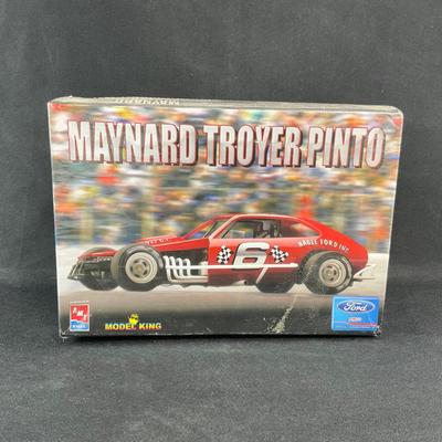 -106- 1:25 SCALE | Maynard Troyer Pinto Model Kit | Sealed