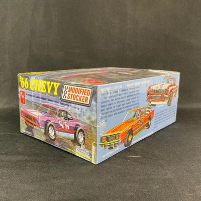 -107- 1:25 SCALE | ‘66 Chevy Model Kit | Sealed