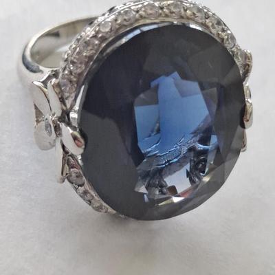 GIA CERTIFIED LAB GROWN SAPPHIRE RING