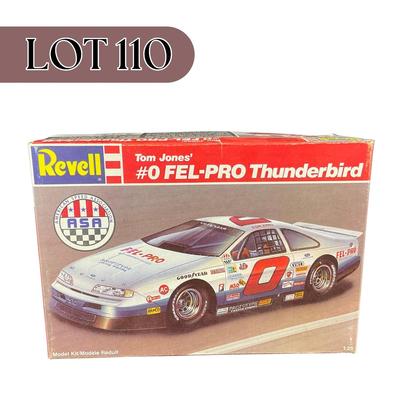 -110- 1:25 SCALE | Tom Jones #0 Fel-Pro Thunderbird Model Kit | Opened
