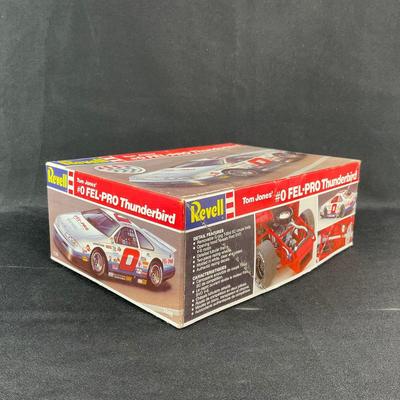 -110- 1:25 SCALE | Tom Jones #0 Fel-Pro Thunderbird Model Kit | Opened