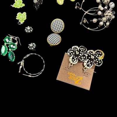 Sale Photo Thumbnail #210: Black, White and Green all over Earrings