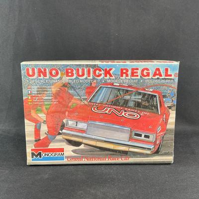 -111- 1:24 SCALE | Uno Buick Regal Model Kit | Sealed