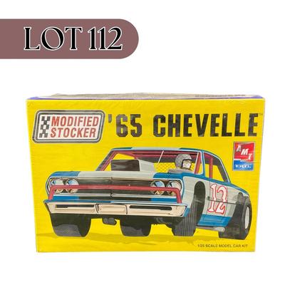 -112- 1:25 SCALE | ‘65 Chevelle Model Kit | Sealed
