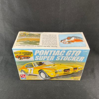 -113- 1:25 SCALE | Pontiac GTO Super Stocker Model Kit | Sealed