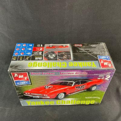 -120- 1:25 SCALE | Street Customs Yankee Challenge Model Kit | Sealed