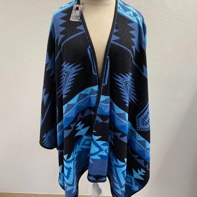 Sale Photo Thumbnail #255: 50% Alpaca   50% Acrylic
Made in Peru
One Size     Excellent Condition 
One previous owner