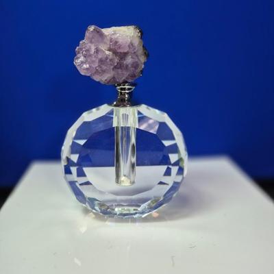 Sale Photo Thumbnail #291: Amethyst stopper
5.5 inches tall
