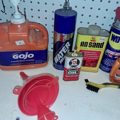 CHEMICALS, PAPER TOWEL HOLD, FUNNELS AND STEEL WOOL