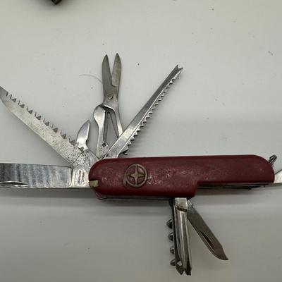 Vintage Camping / Scout Multi-Tool Pocket Knife Lot (2 Knives)