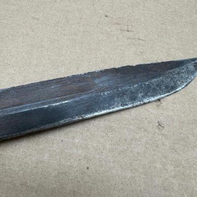 WWII Era U.S. Navy Camillus Fixed Blade Knife – Stacked Leather Handle