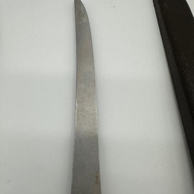 Buck 123A Fixed Blade Filet Knife & Boker Solingen Stainless Filet Knife w/ Sheaths – Lot of 2