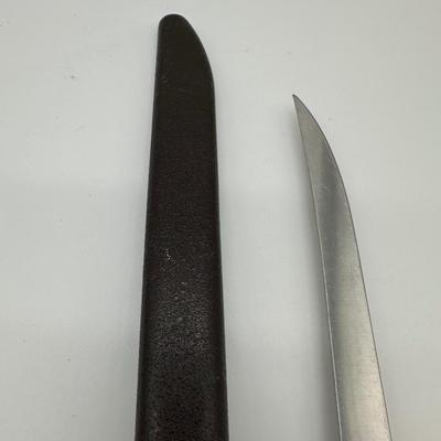 Buck 123A Fixed Blade Filet Knife & Boker Solingen Stainless Filet Knife w/ Sheaths – Lot of 2