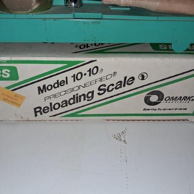 RCBS 10-10 RELOADING SCALE