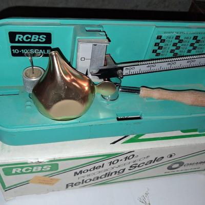 RCBS 10-10 RELOADING SCALE