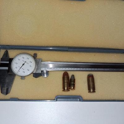 HORNADY GS-1500 ELECTRONIC SCALE AND A DIAL CALIPER