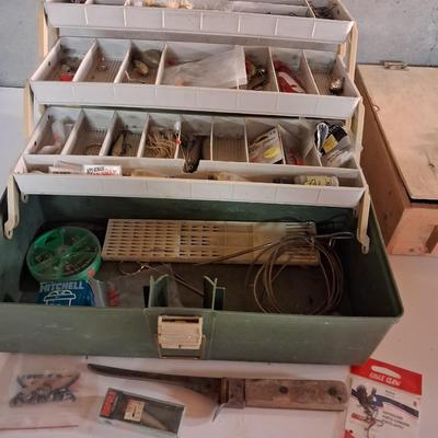TACKLE BOX FILLED WITH VARIETY OF TACKLE