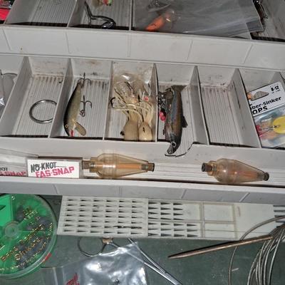 TACKLE BOX FILLED WITH VARIETY OF TACKLE