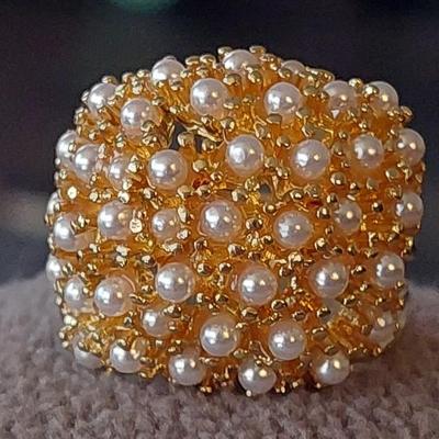 Beautiful Fashion Ring Size 8