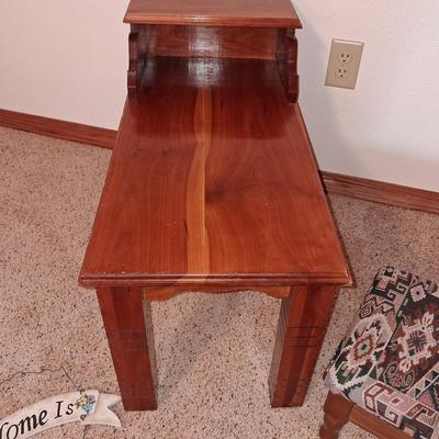 END TABLE, FOOT STOOL AND WALL ART