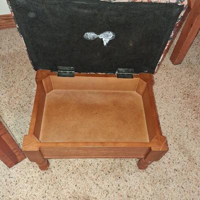 END TABLE, FOOT STOOL AND WALL ART